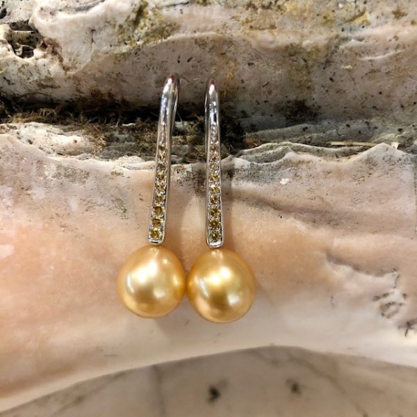 Traumhafte goldene perlen Ohrringe Südseeperlengelbe Safire Weissgold Unikat