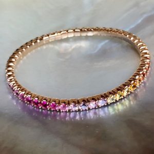 Saphir Armband Silhouette aus 18k Rosegold Regenbogenfarben zum Träumen und reinschlüpfen