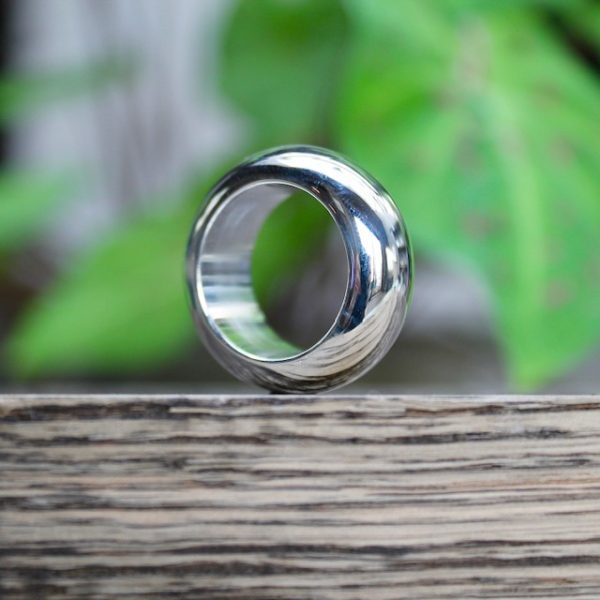 Quinn-Silber-Ring-breit-gleichlaufend-dick-0223356-seitlich.