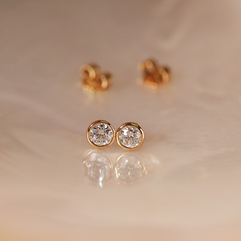 Aufsehenerregende Diamant Ohrringe Brillant Ohrstecker Gelbgold Zargenfassung